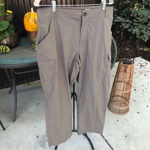 Cabela’s Nylon and Spandex Pants in Gray